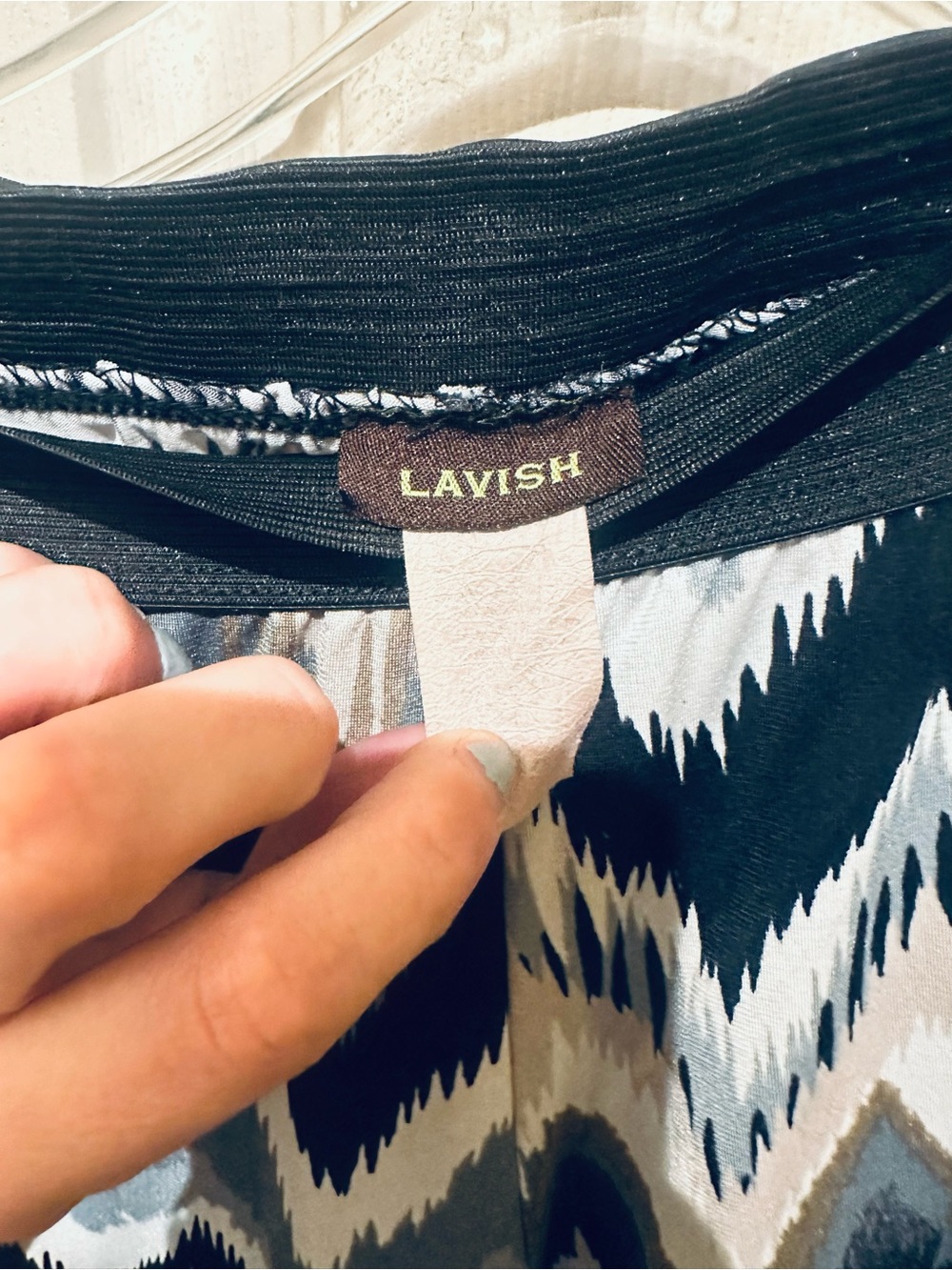 Lavish Black and White Ikat-Style Tunic Top